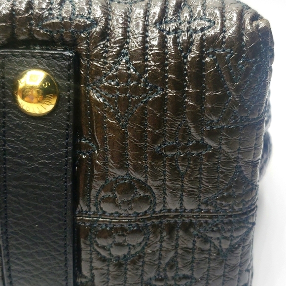 LOUIS VUITTON BAG ONE SIZE COLOR BLACK WITH GOLD HARDWARE 100% AUTHENTIC - Picture 16 of 17